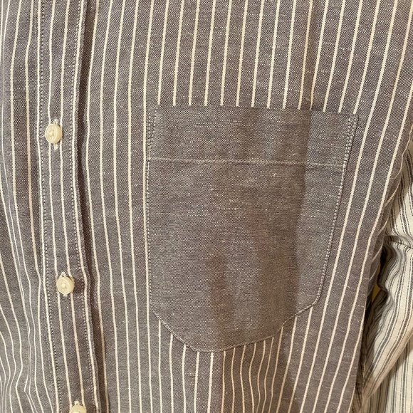 J W ANDERSON x UIQLO Collab Men’s Button Down Shirt Sz XL - Picture 4 of 6